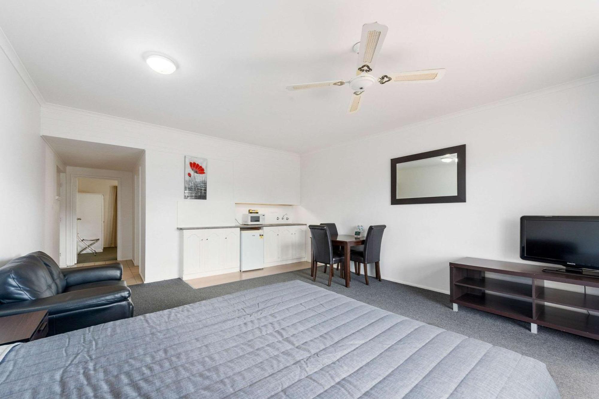 Comfort Inn & Suites Riverland Barmera Exterior photo